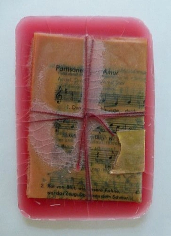 A cover of "Soap" cluster. The owner is lanaley. The cluster consists of 21 elements.