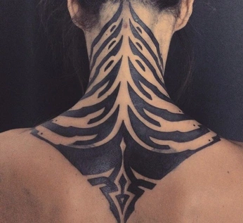 A cover of "tattoo back neck" cluster. The owner is martinch0. The cluster consists of 1 element.