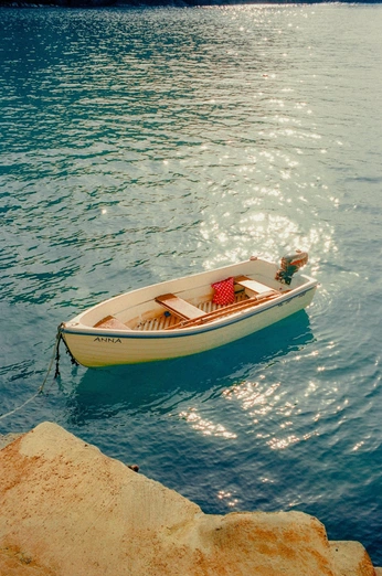 A cover of "35mm Film" cluster. The owner is trisyte. The cluster consists of 32 elements.