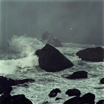 A cover of "Poze" cluster. The owner is cezaraaa. The cluster consists of 9 elements.