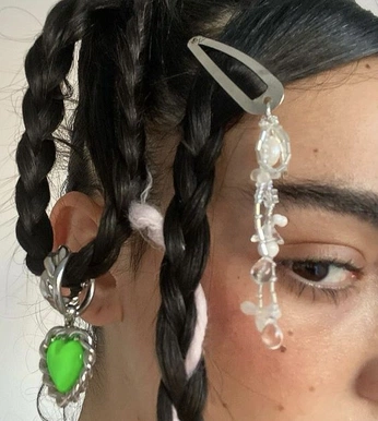 A cover of "RAY" cluster. The owner is maizieray. The cluster consists of 2 elements.