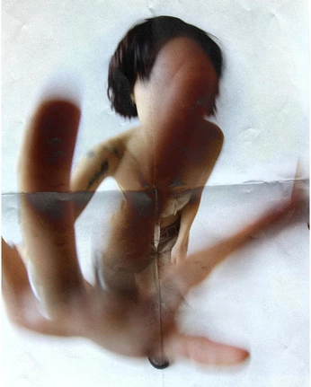 A cover of "Wierd stuff" cluster. The owner is electrougly. The cluster consists of 19 elements.