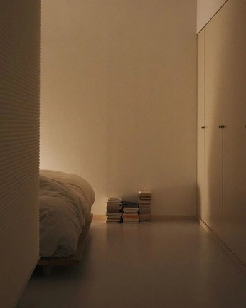 A cover of "Apartment" cluster. The owner is charlieasdfasdf. The cluster consists of 73 elements.