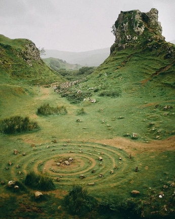 A cover of "Hawl" cluster. The owner is jkane. The cluster consists of 25 elements.