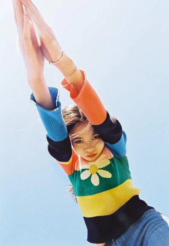 A cover of "ref" cluster. The owner is faesrenaissance. The cluster consists of 10 elements.