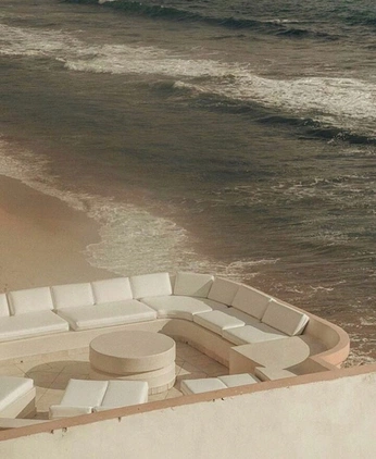 A cover of "Place Unknown" cluster. The owner is barbsi. The cluster consists of 16 elements.