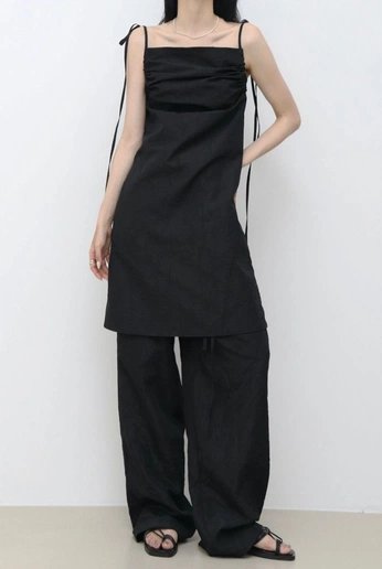 A cover of "Dikiş" cluster. The owner is zeynepa. The cluster consists of 2 elements.