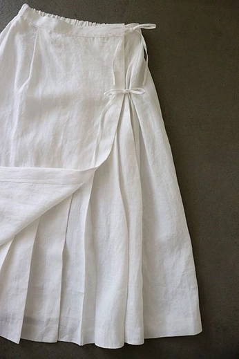 A cover of "Dream wardrobe" cluster. The owner is moonbabe. The cluster consists of 6 elements.