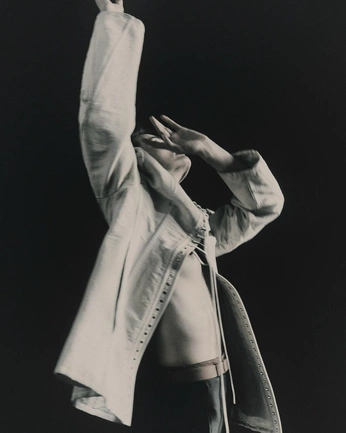 A cover of "pose!" cluster. The owner is austinwyatt. The cluster consists of 4 elements.