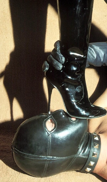 A cover of "photography" cluster. The owner is occamschainsaw. The cluster consists of 3 elements.