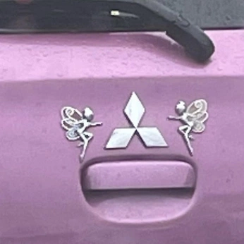 A cover of "dnd dad minivan" cluster. The owner is starrypup. The cluster consists of 106 elements.