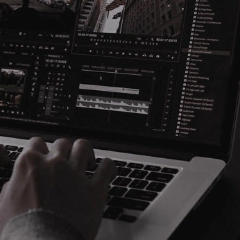 A cover of "Xavier Urzua" cluster. The owner is staticstandby. The cluster consists of 97 elements.