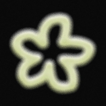 A cover of "GRAF" cluster. The owner is luciedaure. The cluster consists of 2 elements.