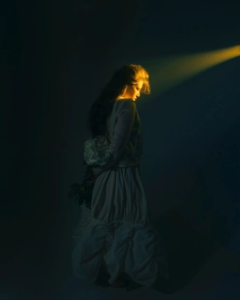 A cover of "light" cluster. The owner is witchscience. The cluster consists of 4 elements.