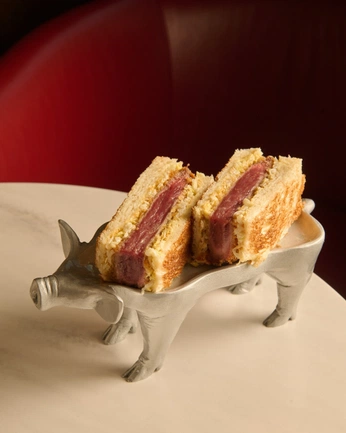 A cover of "Inspo Sandos" cluster. The owner is carlosbreton. The cluster consists of 95 elements.