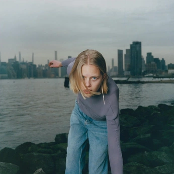 A cover of "in situ" cluster. The owner is cristhian25. The cluster description is "photography on location. compositions, lighting, and concepts.


". The cluster consists of 131 elements.