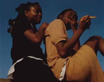 A cover of "People people" cluster. The owner is mositis. The cluster consists of 8 elements.