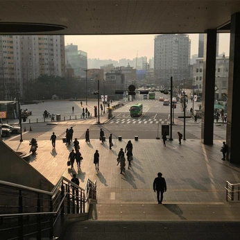 A cover of "uno, nessuno, centomila" cluster. The owner is whataboutangeles. The cluster consists of 308 elements.