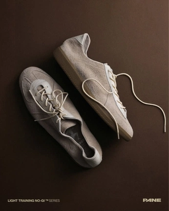 A cover of "shoes" cluster. The owner is victoria.vieira. The cluster consists of 1 element.