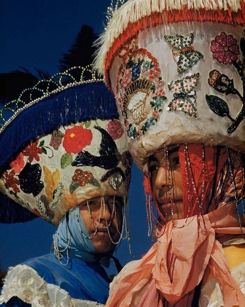 A cover of "Carnevale" cluster. The owner is rebeccasadr. The cluster consists of 1 element.