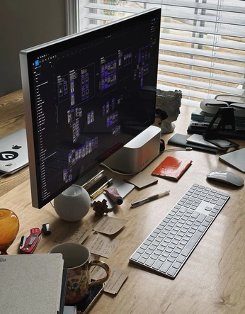 A cover of "vulpes" cluster. The owner is anabeatriz. The cluster consists of 3 elements.