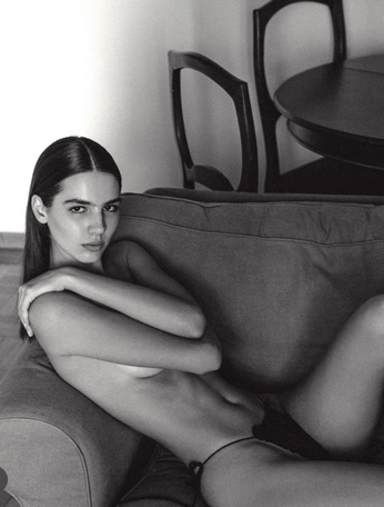 A cover of "MOOD BOARD" cluster. The owner is nyshabhardwaj. The cluster consists of 21 elements.