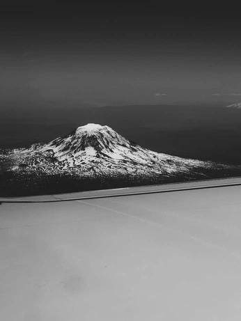 A cover of "Josephine" cluster. The owner is josefinabsm. The cluster description is "What my eyes capture around me. ". The cluster consists of 332 elements.