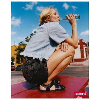 A cover of "CeCe" cluster. The owner is annesophie. The cluster consists of 31 elements.