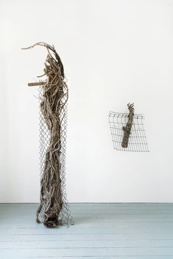 A cover of "Wire Sculptures" cluster. The owner is sabatojewelry. The cluster consists of 9 elements.