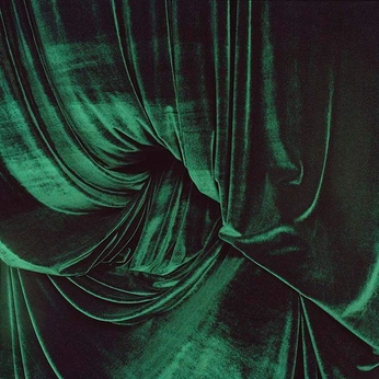 A cover of "green queen" cluster. The owner is fullyspiced. The cluster consists of 35 elements.