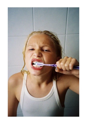 A cover of "Sonicare" cluster. The owner is lookthiscoolness. The cluster consists of 11 elements.