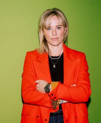 A cover of "Flash shoot" cluster. The owner is m.ads. The cluster consists of 23 elements.