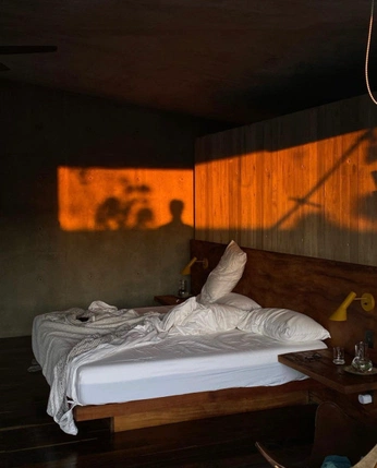 A cover of "coffee in bed" cluster. The owner is soliloquy. The cluster consists of 12 elements.