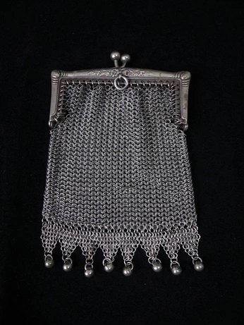 A cover of "CHOSES" cluster. The owner is mariasdval. The cluster consists of 9 elements.