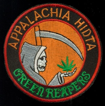 A cover of "Patches" cluster. The owner is payt. The cluster consists of 21 elements.