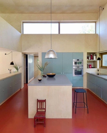 A cover of "espacios" cluster. The owner is adriabrego. The cluster consists of 1 element.