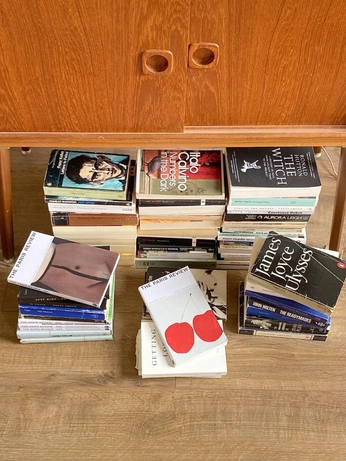 A cover of "everything books" cluster. The owner is iraghad. The cluster consists of 27 elements.