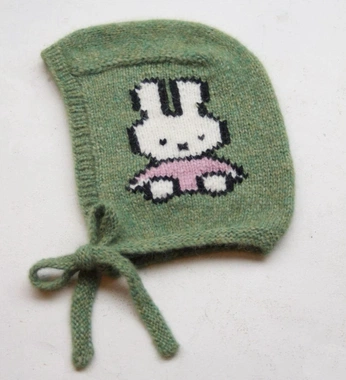 A cover of "crafting inspo" cluster. The owner is glowingmoss. The cluster consists of 3 elements.