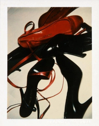 A cover of "🫗" cluster. The owner is golddustw0man. The cluster consists of 16 elements.