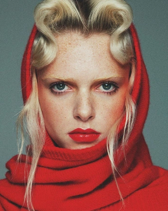 A cover of "studio" cluster. The owner is uxbyshaurya. The cluster consists of 1 element.