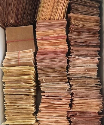 A cover of "amormio" cluster. The owner is bykatyagalan. The cluster consists of 32 elements.