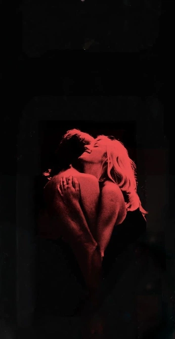 A cover of "album covers" cluster. The owner is caiquerosario. The cluster consists of 15 elements.