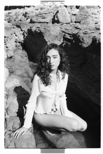 A cover of "Leonor" cluster. The owner is tiagomlopes. The cluster consists of 52 elements.