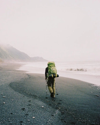 A cover of "A pieds joints" cluster. The owner is ameliedesignstud. The cluster consists of 5 elements.