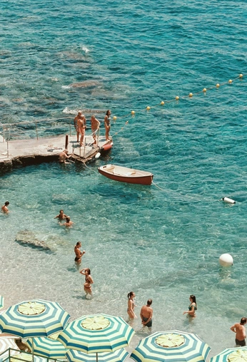 A cover of "photography" cluster. The owner is chloeting. The cluster consists of 1 element.