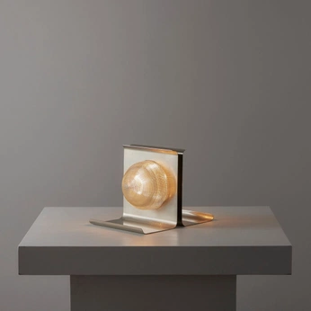 A cover of "LIGHT" cluster. The owner is allmalone. The cluster consists of 1 element.