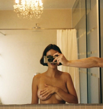 A cover of "modelito" cluster. The owner is sofiabacca. The cluster consists of 25 elements.