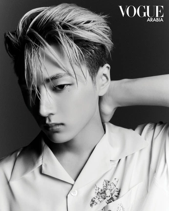 A cover of "Park Jongsoeng" cluster. The owner is emisue. The cluster consists of 1 element.