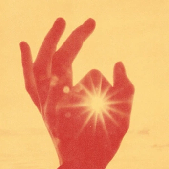 A cover of "Sun" cluster. The owner is bezza. The cluster consists of 15 elements.