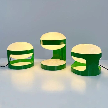 A cover of "designer furnitures" cluster. The owner is omni.ch. The cluster consists of 6 elements.